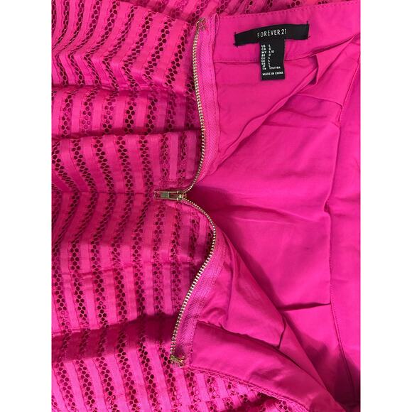 FOREVER 21 Pink Fuchsia Eyelet Pleated Short Y2K Skirt Lined Women Size Large - Picture 4 of 7